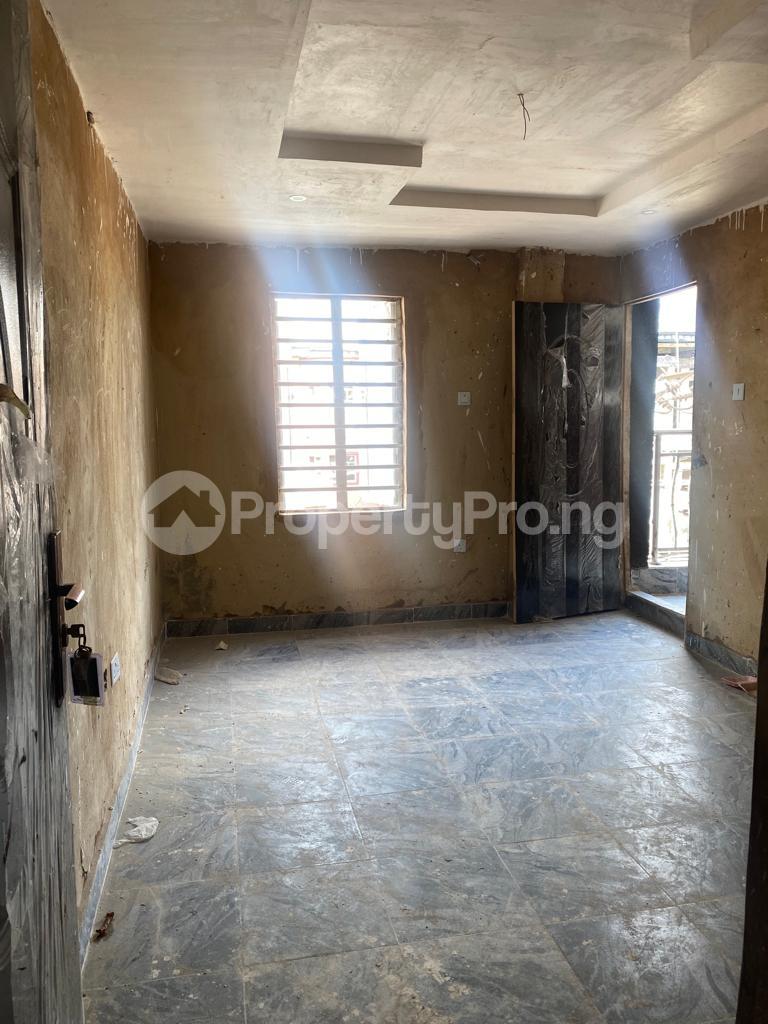 1 bedroom Flat / Apartment for rent Ebute Meta Adekunle Yaba Lagos