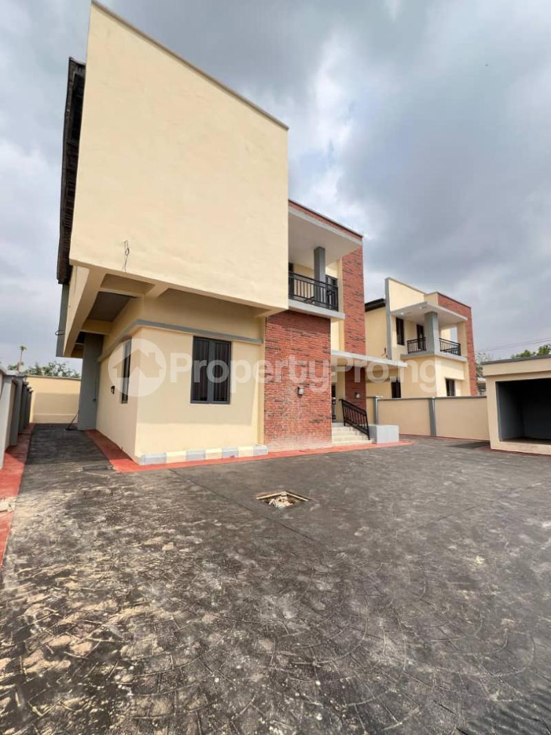 3 bedroom House for sale Plantation Estate, Queen School Road Oluyole Oluyole Estate Ibadan Oyo