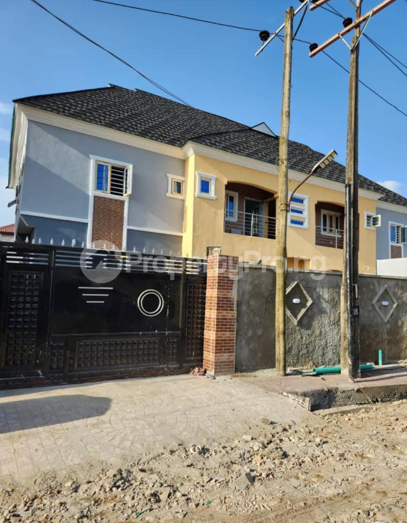 3 bedroom Flat / Apartment for rent Shadia Estate, Soluyi Gbagada Lagos - 41