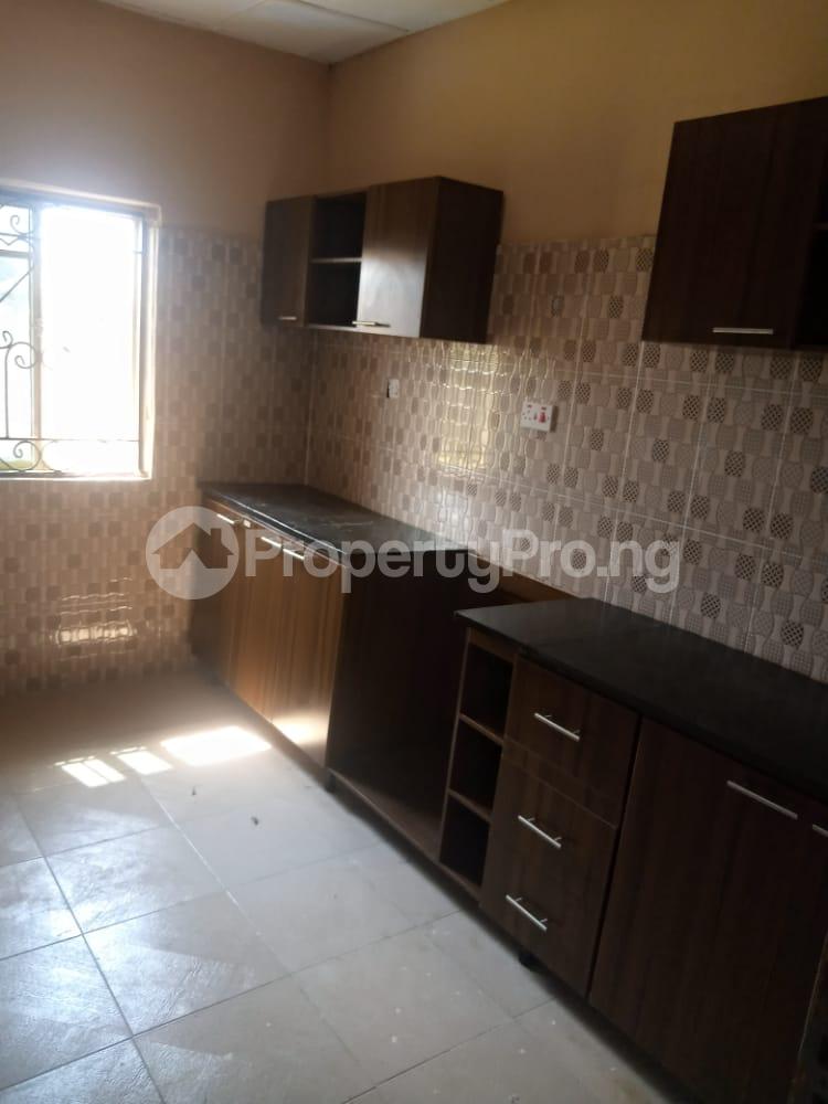 3 bedroom Flat / Apartment for rent Ajanla, Akala Express Ibadan Oyo
