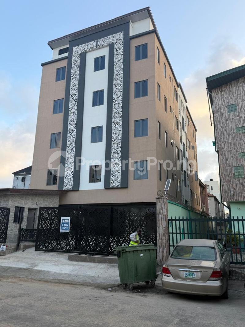 3 bedroom House for rent Alagomeji Yaba Lagos