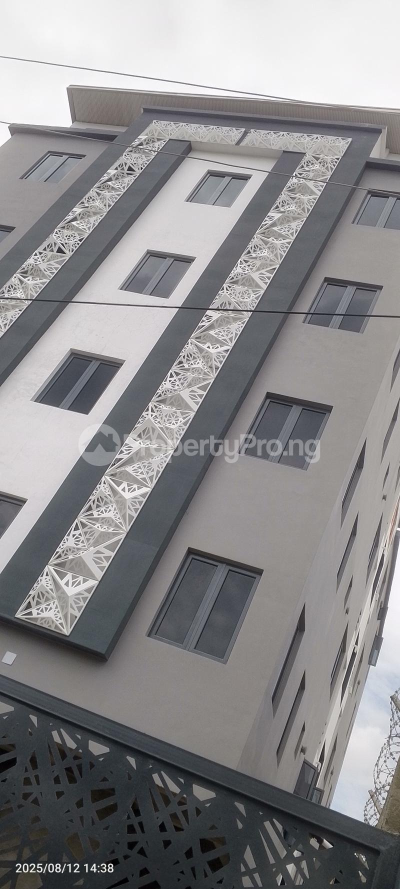 3 bedroom House for sale Queen Street, Alagomeji Yaba Lagos - 0