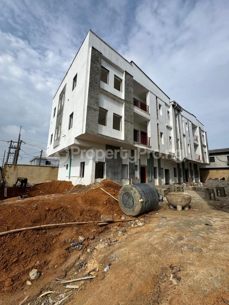 3 bedroom Flat / Apartment for sale Anthony Anthony Village Maryland Lagos