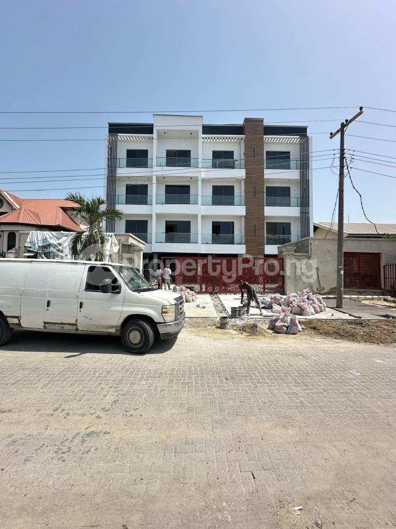 3 bedroom Flat / Apartment for sale Lekki Phase 1 Lekki Lagos