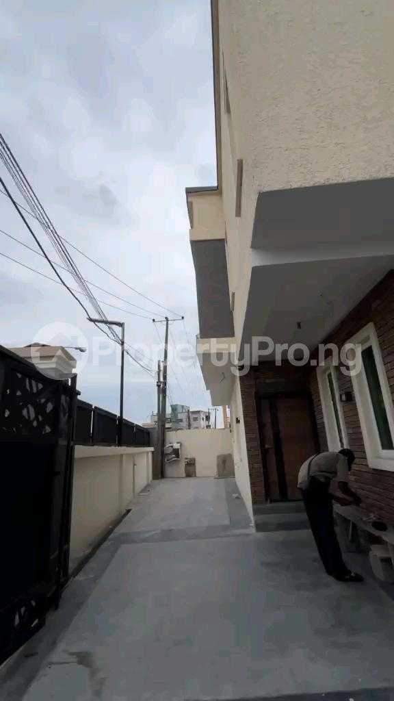 3 bedroom House for sale Gbagada Gbagada Phase 1 Gbagada Lagos