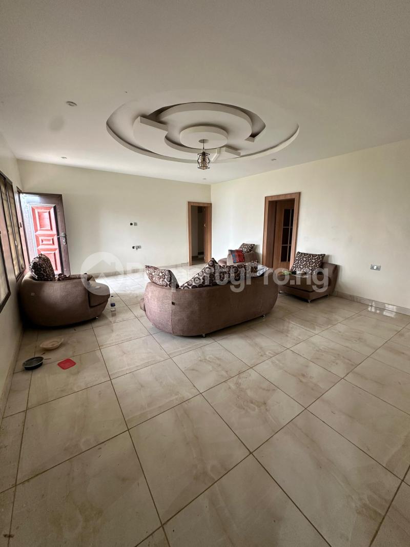 3 bedroom Flat / Apartment for rent Jahi By Aduvie School Jahi Abuja