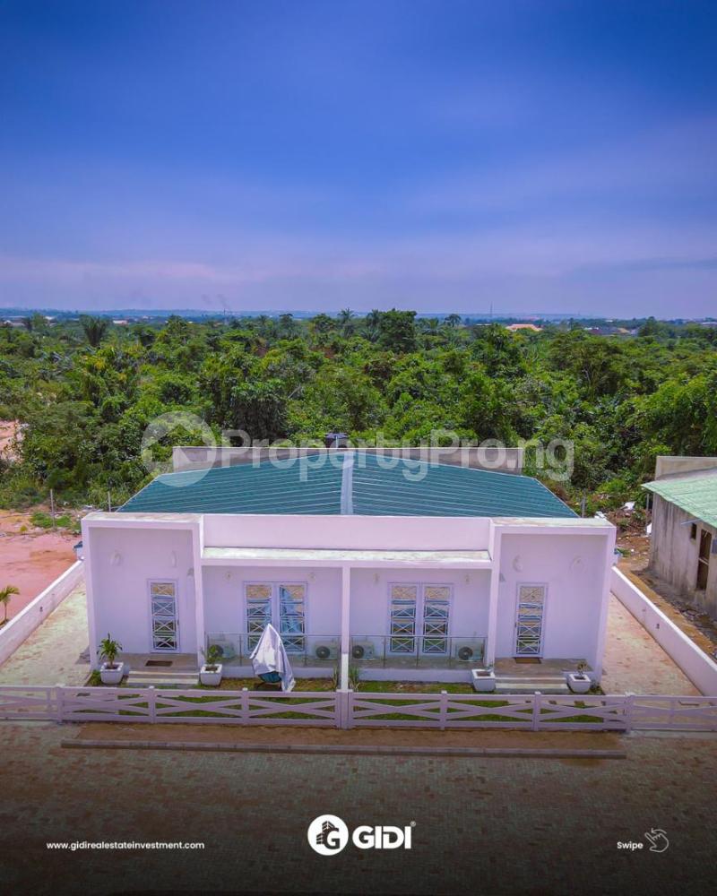 House for sale Mowe/ Mowe Golf Town Estate/ Off Lagos Ibadan Expressway Mowe Obafemi Owode Ogun