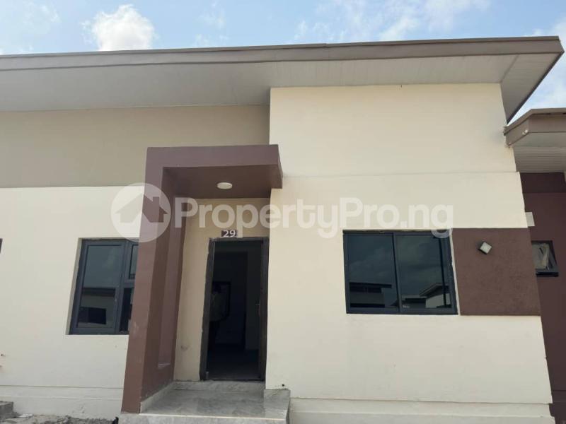 3 bedroom House for rent Beechwood Park Estate, Beside Lakowe Golf Estate Ajah Lagos