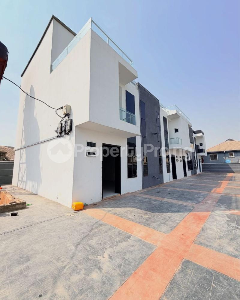 3 bedroom House for sale Ajao Estate Ikeja Lagos