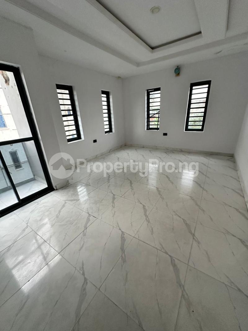 3 bedroom House for sale Yaba Gra Yaba Lagos