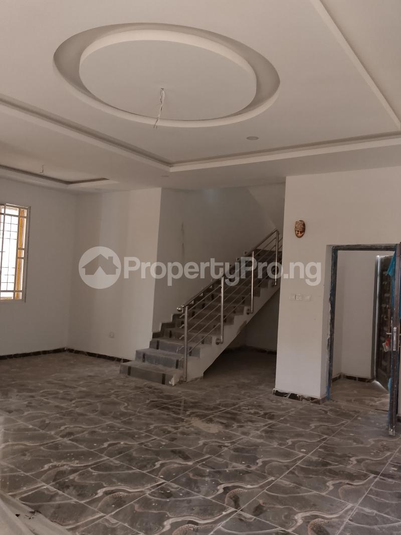 3 bedroom House for rent 5th Avenue Gwarinpa Abuja