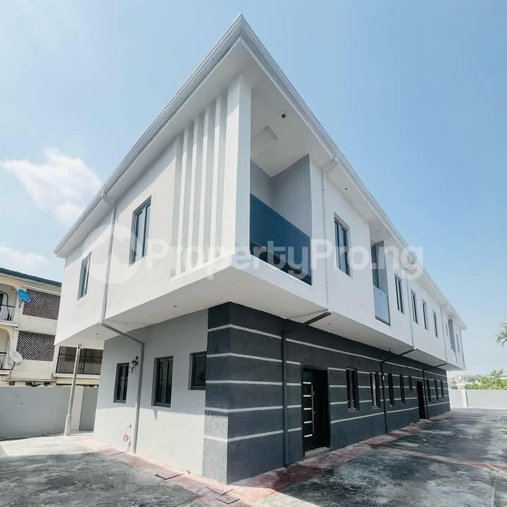 4 bedroom Flat / Apartment for sale Opebi Ikeja Lagos