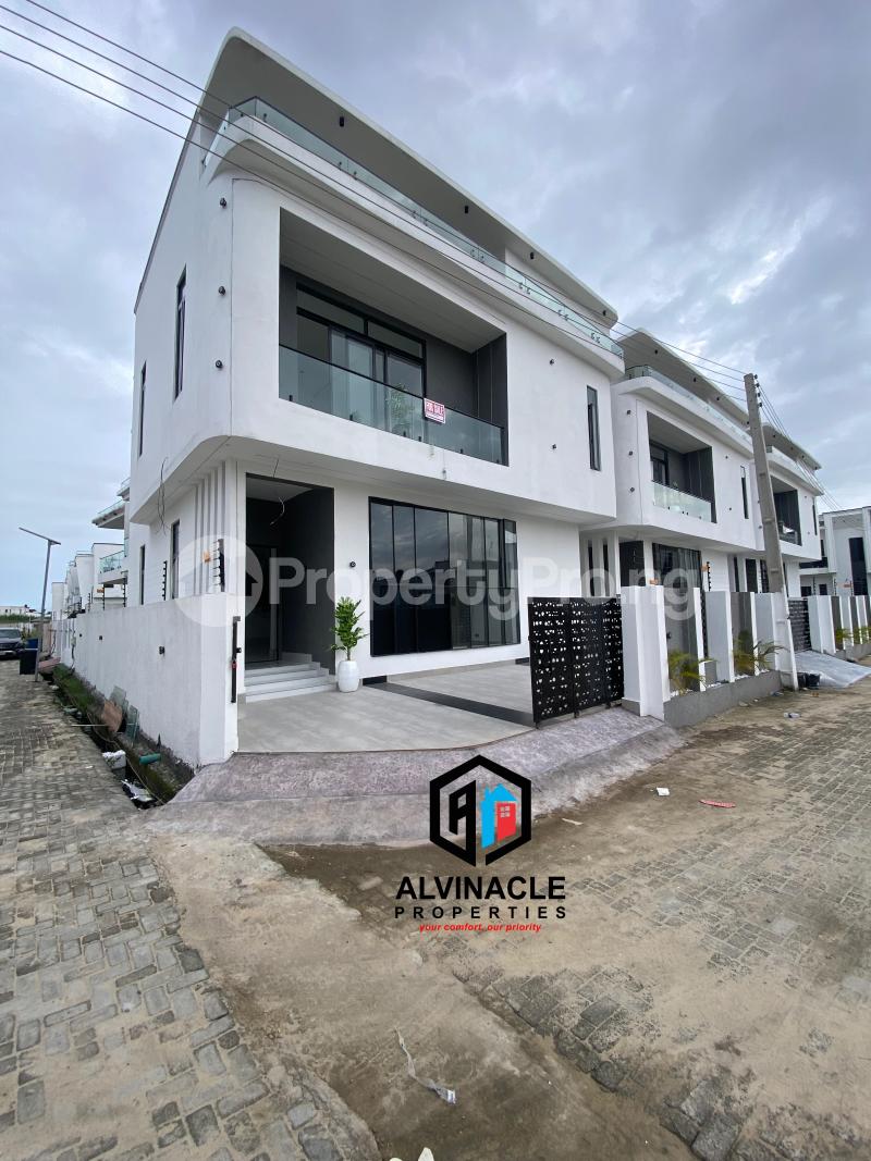 4 bedroom House for sale Ado Road Ajah Lagos