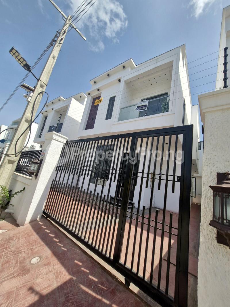 4 bedroom House for sale Captains Court Estate Ado Road Ajah Lagos