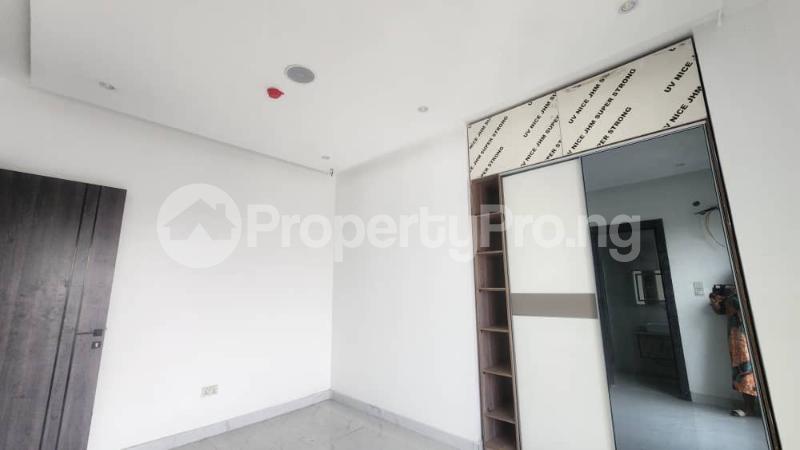 4 bedroom House for sale Admiralty Road Lekki Lagos