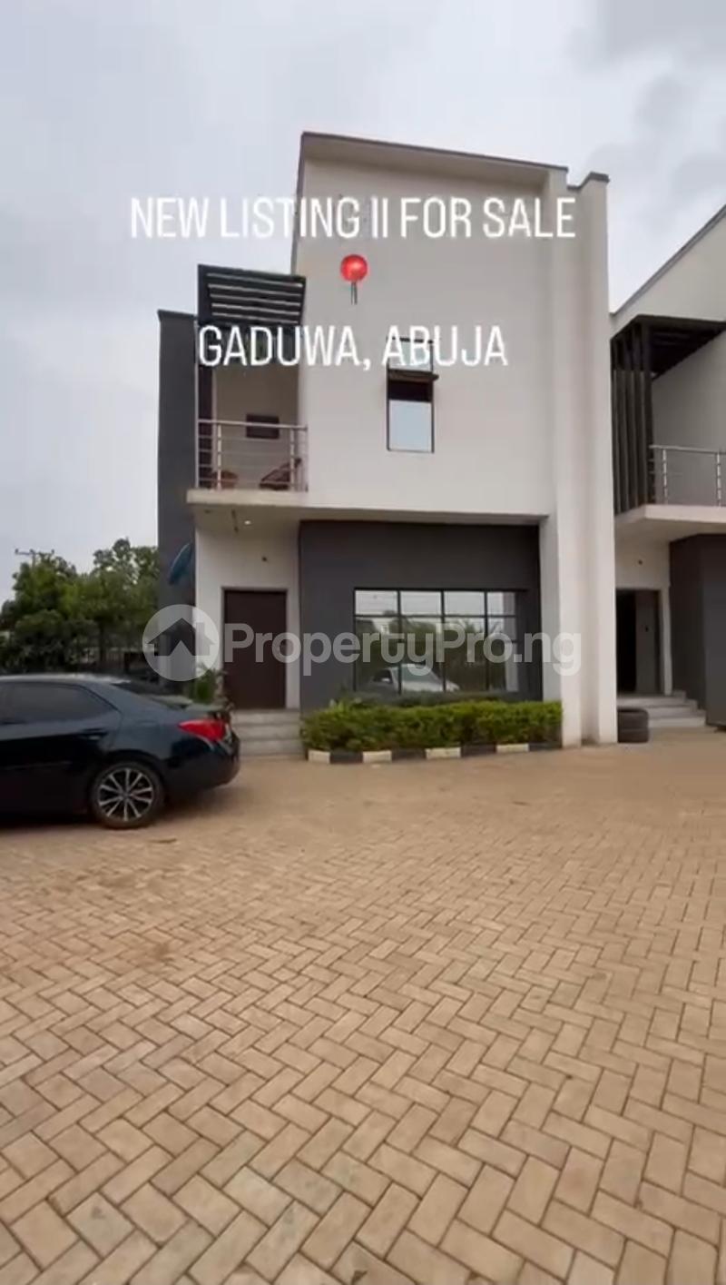 4 bedroom House for sale Close To Gatt School Gaduwa Abuja