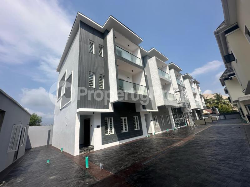 4 bedroom House for sale No 17, Road 2, Ogunfayo Royal Estate, Ibeju Lekki Lagos Eputu Ibeju-Lekki Lagos