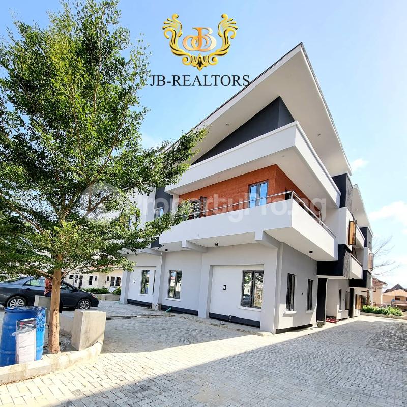 4 bedroom House for sale 2nd Toll Gate Orchid chevron Lekki Lagos