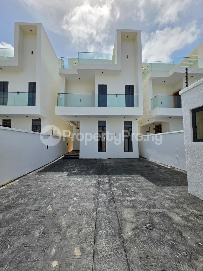 4 bedroom House for sale Mobile Road, Lekki Scheme 2 Ajah Lagos