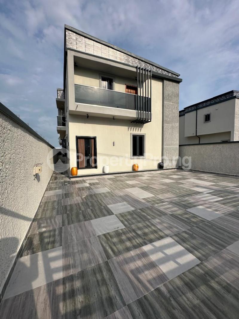 4 bedroom House for sale Lekki Lagos