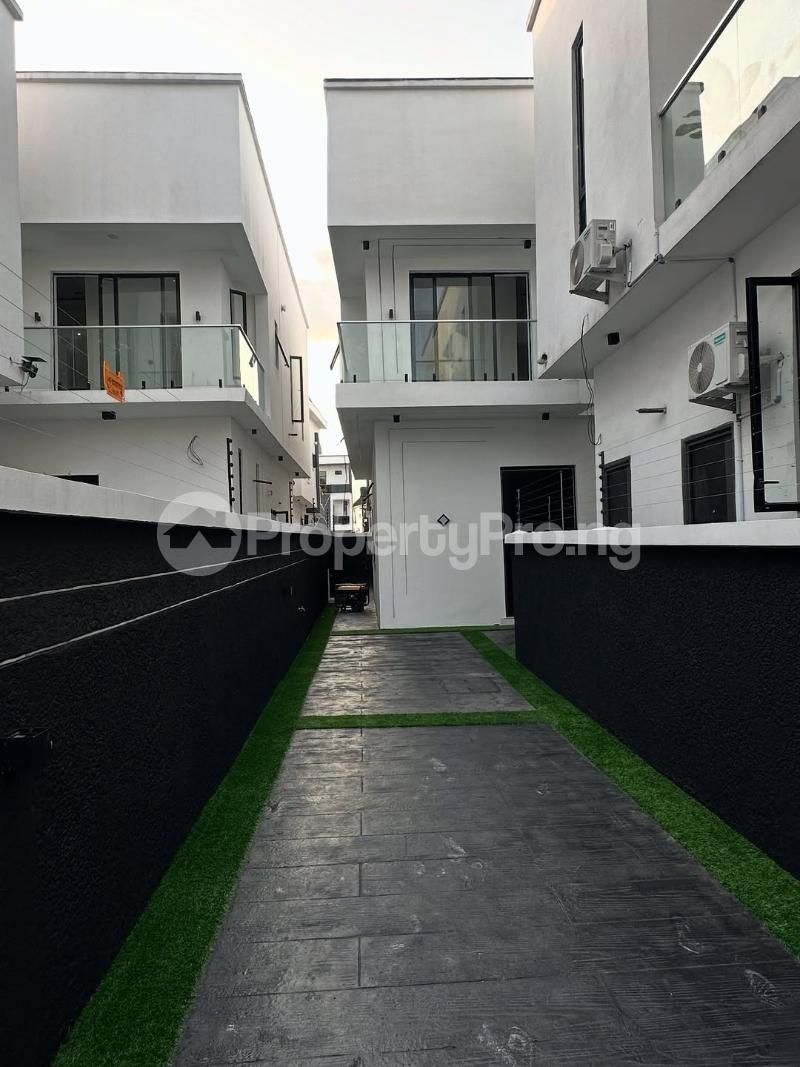 4 bedroom House for rent Chevron Lekki Lagos