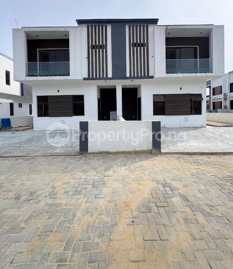 4 bedroom House for sale Ologolo Lekki Lagos