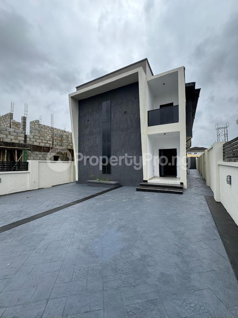 4 bedroom House for sale Alalubosa Ibadan Oyo