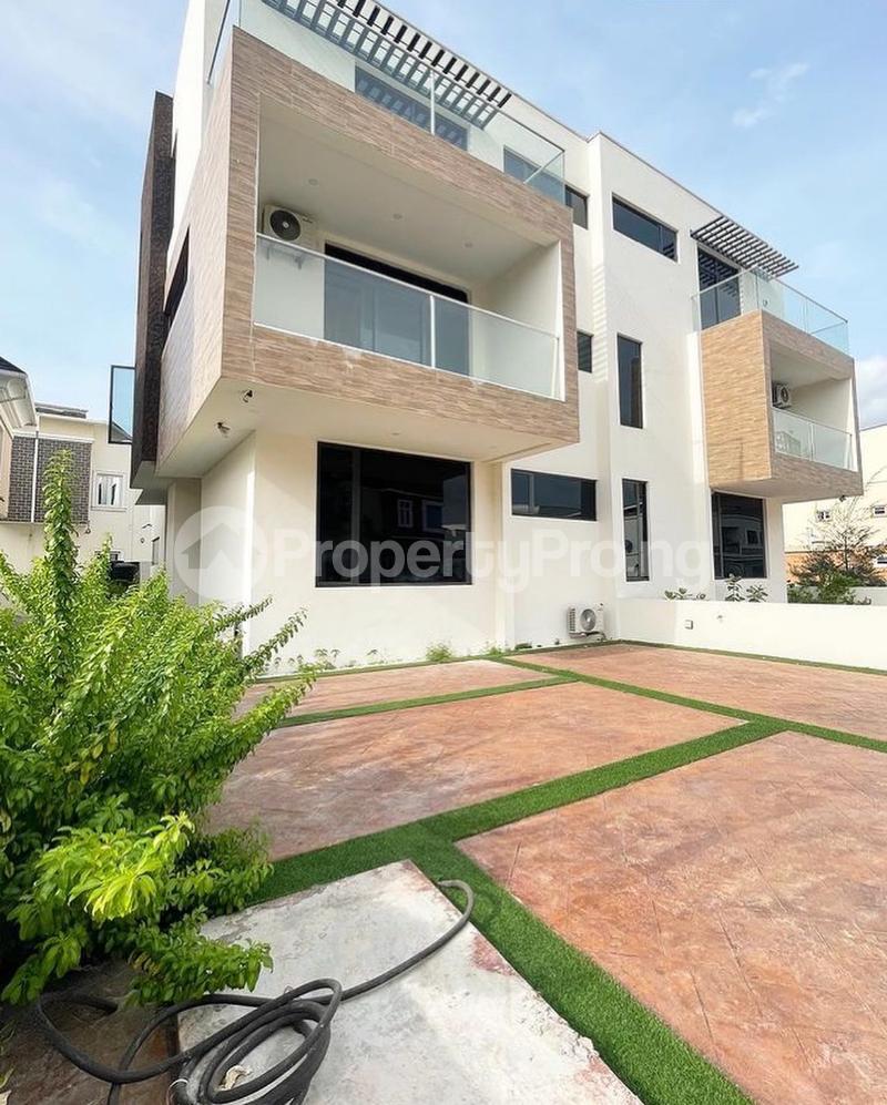 4 bedroom House for sale chevron Lekki Lagos