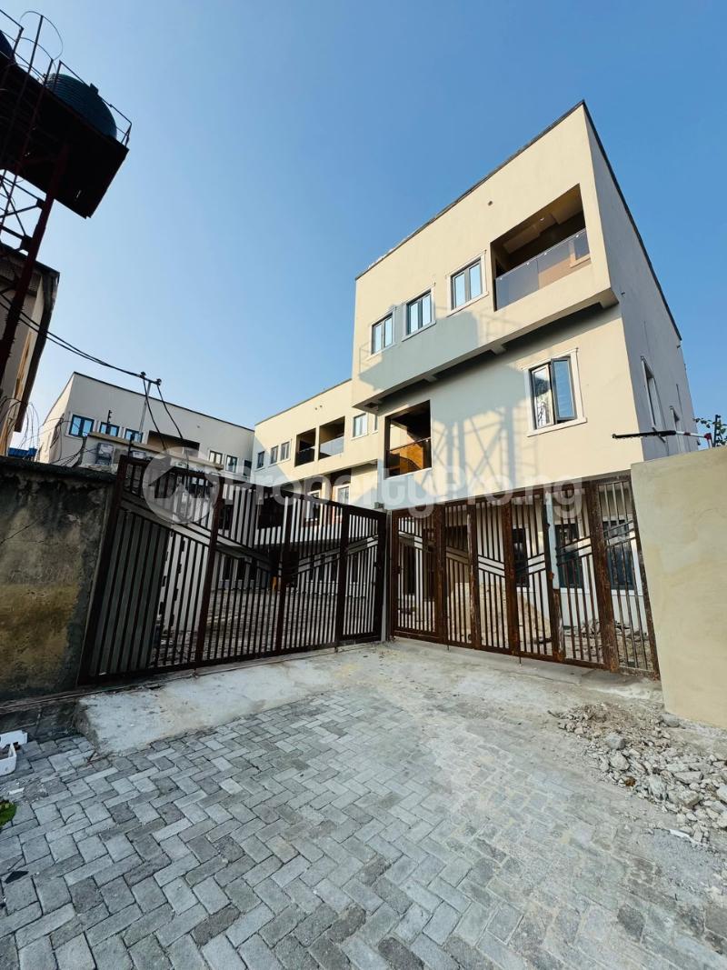 4 bedroom House for sale Gbagada Lagos
