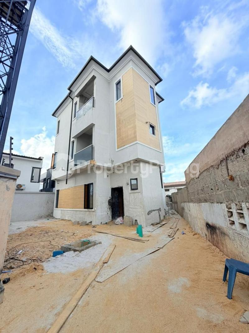 4 bedroom House for sale Gbagada Lagos