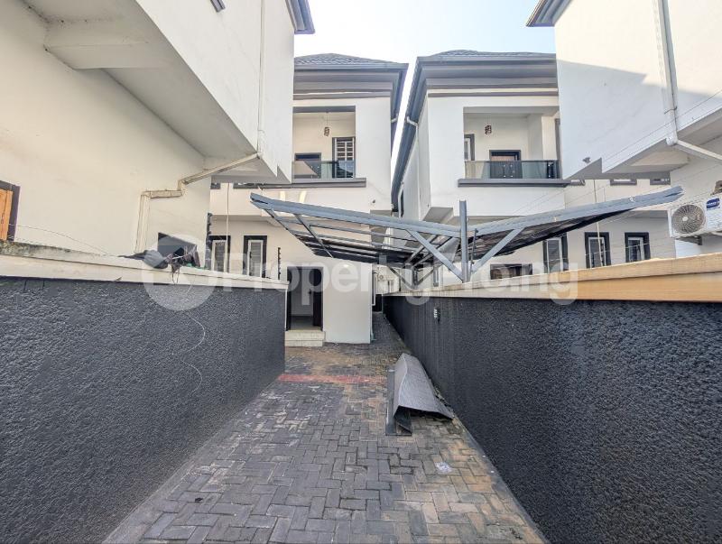 4 bedroom House for sale Lucky Luxury Estate Ikota Lekki Lagos