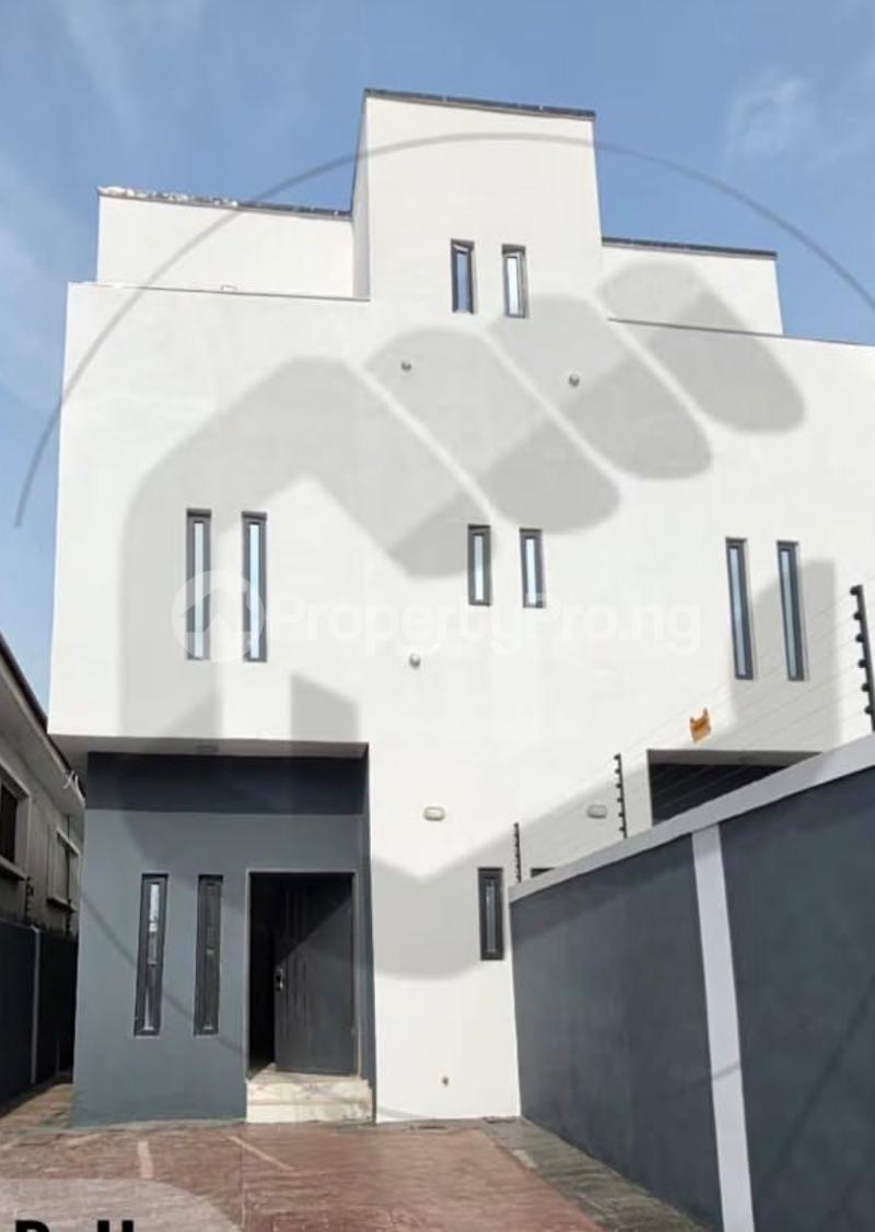 4 bedroom House for sale In An Estate Ojodu Lagos