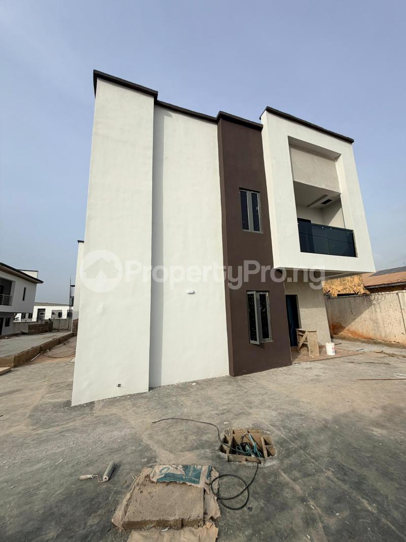 4 bedroom House for sale Bashorun Housing Estate Basorun Ibadan Oyo