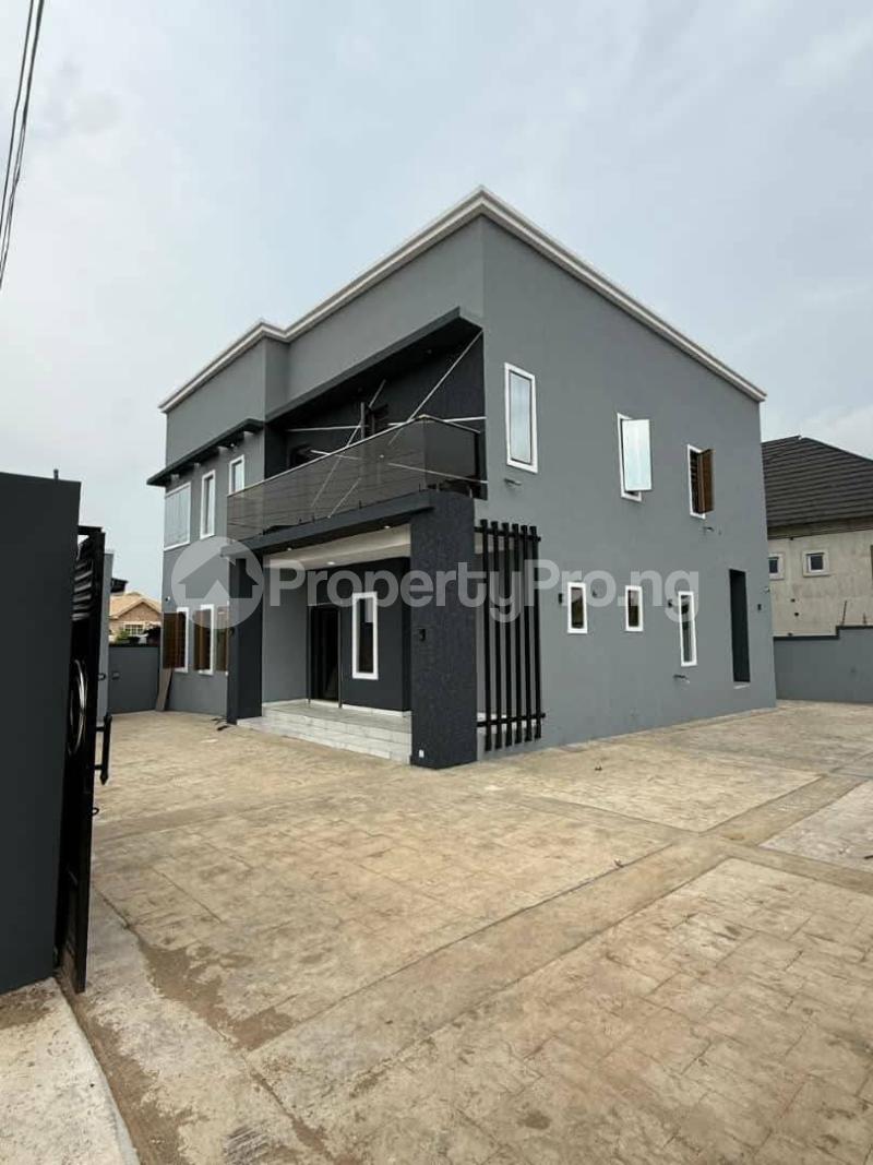 4 bedroom House for sale Hallmark Palace Estate, Oke'badan Estate, Alao Akala Way Akobo Ibadan Oyo - 0