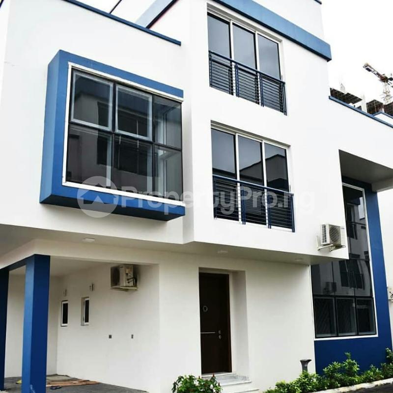 4 bedroom House for sale In A Mini Estate By Bourdillon Road, Old Ikoyi, Lagos. Bourdillon Ikoyi Lagos
