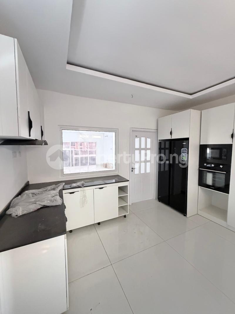 4 bedroom House for sale Kolapo Ishola Gra, Akobo Ibadan Oyo