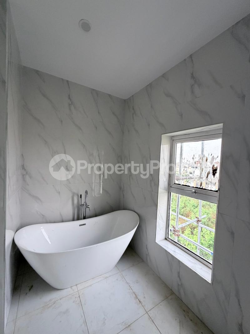 4 bedroom House for sale Kolapo Ishola Gra, Akobo Ibadan Oyo