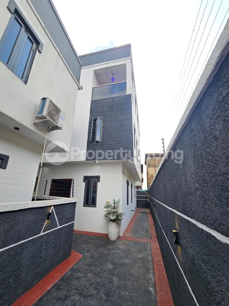 4 bedroom House for sale Ifako-ogba Ogba Lagos