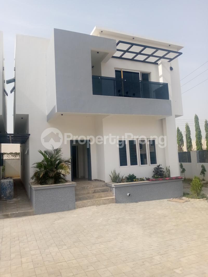 4 bedroom House for sale Fo1, Kubwa Abuja