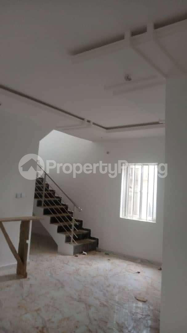 4 bedroom House for rent Alimosho Alimosho Lagos