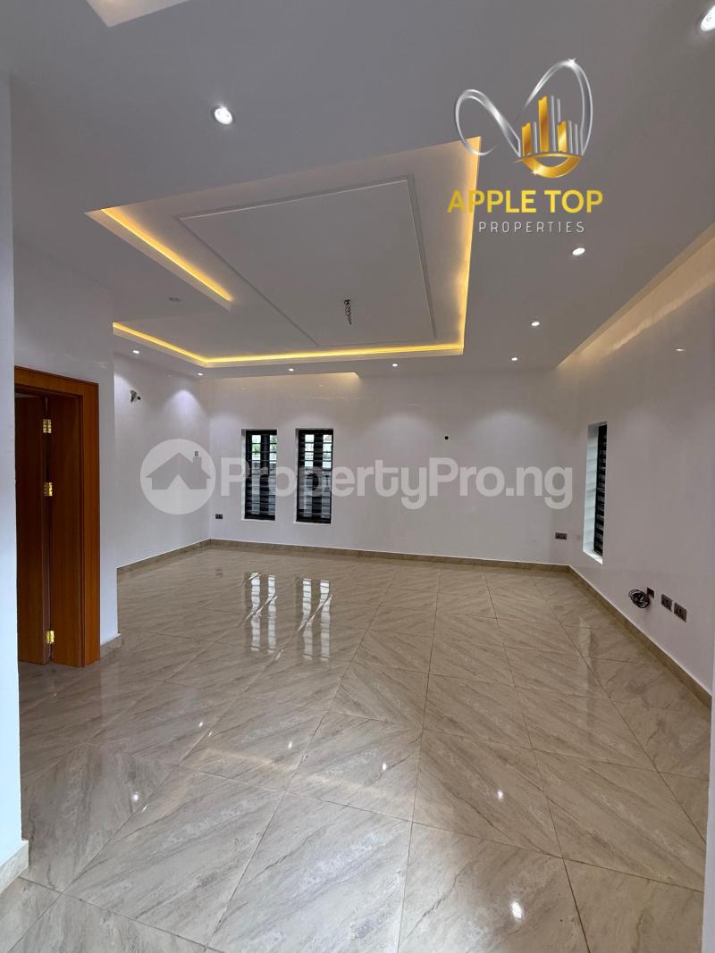 4 bedroom House for sale Thinkers Corner, Enugu Enugu