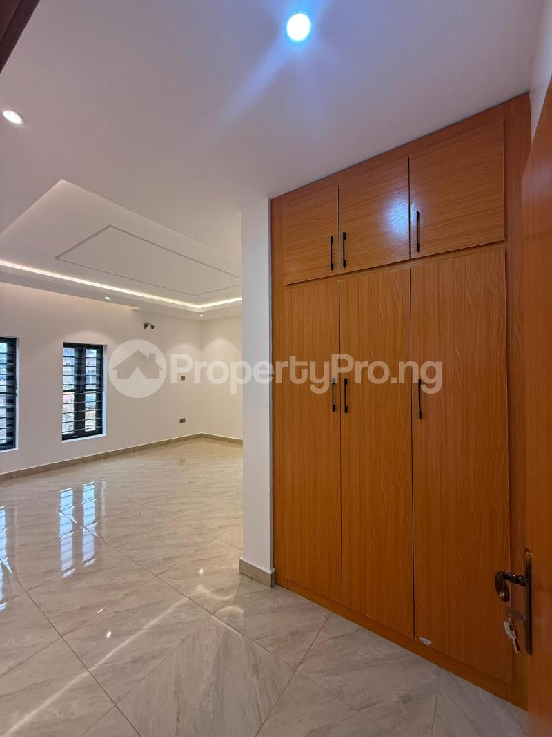 4 bedroom House for sale Thinkers Corner, Enugu Enugu