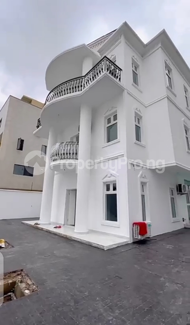 4 bedroom House for sale  Banana Island Ikoyi Lagos