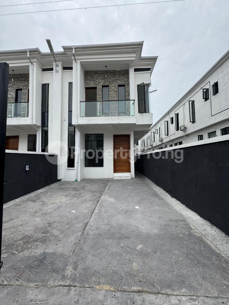4 bedroom House for rent Ikota Lekki Lagos