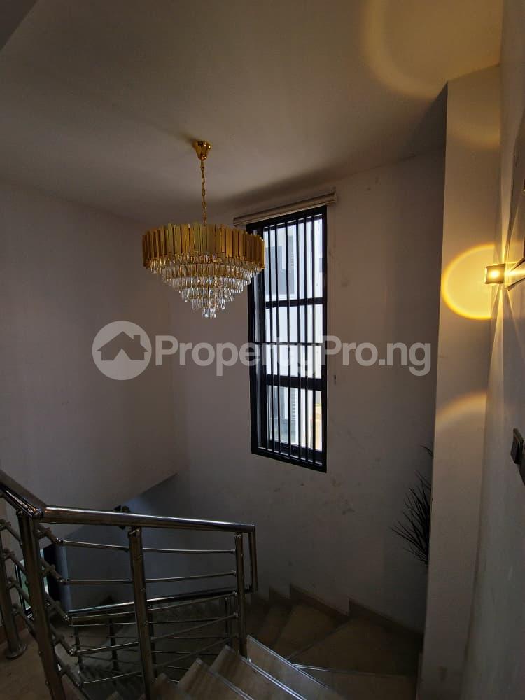 4 bedroom House for sale Surulere Lagos