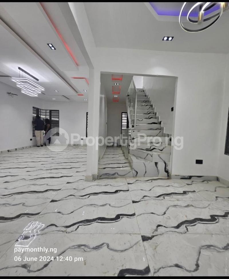 4 bedroom Flat / Apartment for sale Opebi Ikeja Lagos