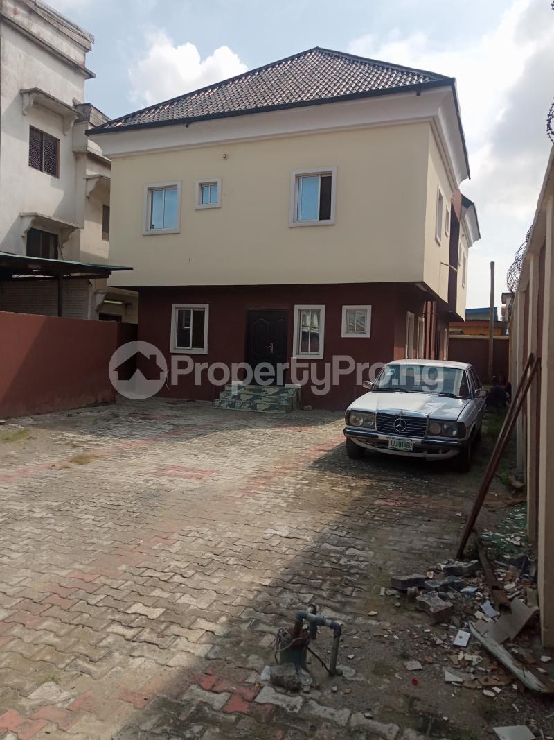 4 bedroom Commercial Property for rent Sabo Off Montgomery Sabo Yaba Lagos