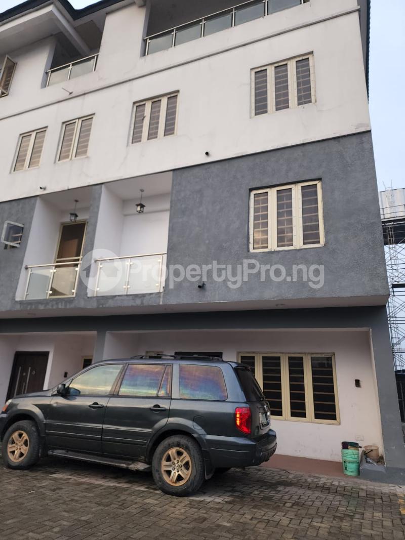 4 bedroom House for sale Behind Leadway Iponri Surulere Lagos