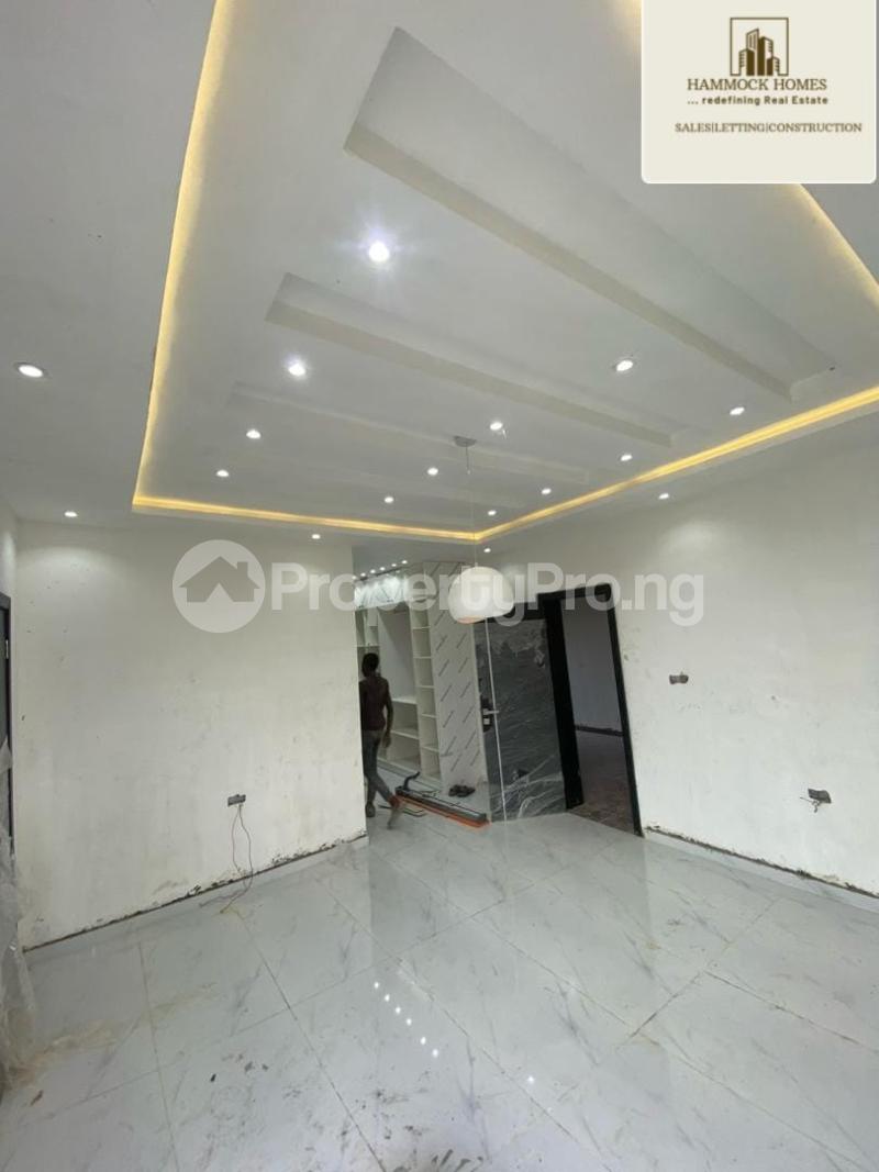 4 bedroom House for sale Aare Avenue, Oluyole Estate Ibadan Oyo