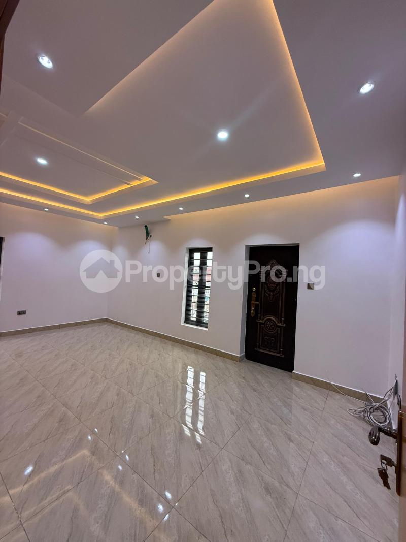 4 bedroom House for sale Thinkers Corner, Enugu Enugu